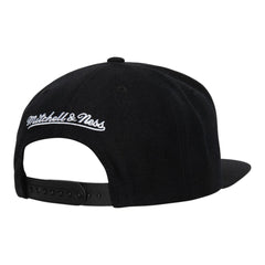 Chicago Bulls Team Script 2.0 Black Snapback Cap