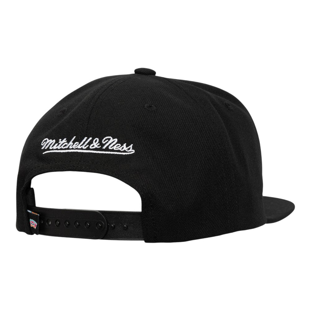 San Antonio Spurs Core Snapback Cap